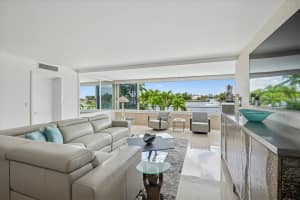 215 Birch Road, Fort Lauderdale, FL 33304 - MLS#B26018524