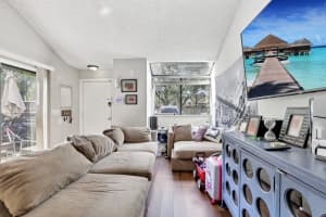 7208 Sportsman Drive, North Lauderdale, FL 33068 - MLS#B26018525