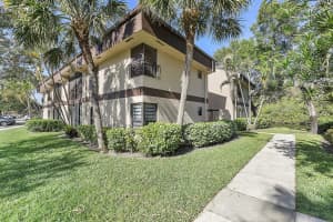 2678 Carambola Cir Circle, Coconut Creek, FL 33066 - MLS#B26018595