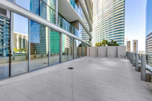 300 Biscayne Boulevard, Miami, FL 33131 - MLS#B26018598