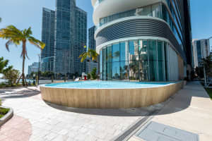 300 Biscayne Boulevard, Miami, FL 33131 - MLS#B26018598