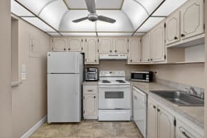 82 Flanders Drive, Delray Beach, FL 33484 - MLS#B26018653