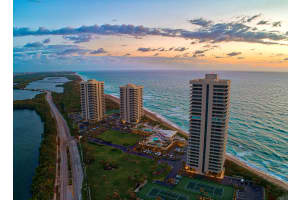 5540 Ocean Drive, Singer Island, FL 33404 - MLS#B26018667