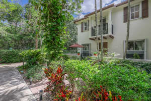 4651 Mimosa Terrace, Coconut Creek, FL 33073 - MLS#B26018738