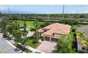 8850 Miralago Way, Parkland, FL 33076 - MLS#B26018746