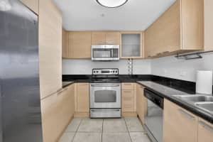 140 Dixie Highway, Hollywood, FL 33020 - MLS#B26018779