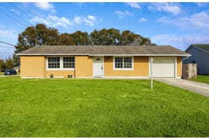 693 Nichols Terrace, Port Saint Lucie, FL 34953 - MLS#B26018782