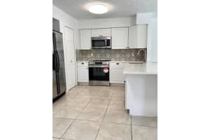 693 Nichols Terrace, Port Saint Lucie, FL 34953 - MLS#B26018782