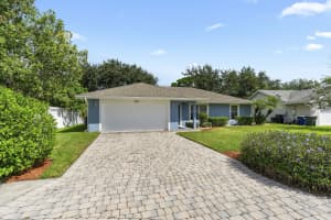 706 Osceola Avenue, Fort Pierce, FL 34982 - MLS#B26018803