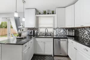 6160 Silver Oak Drive, Lake Worth, FL 33467 - MLS#B26018922