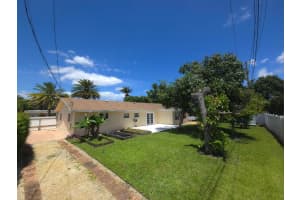 4554 Franwood Drive, Delray Beach, FL 33445 - MLS#B26018935