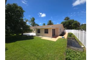 4554 Franwood Drive, Delray Beach, FL 33445 - MLS#B26018935