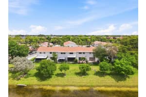 644 195th Street, Miami, FL 33179 - MLS#B26018965