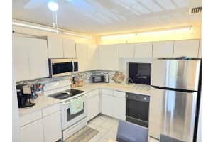 4047 22nd Street, Coconut Creek, FL 33066 - MLS#B26018997