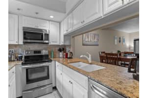 1901 Indian River Boulevard, Vero Beach, FL 32960 - MLS#B26019026