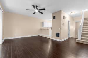 1620 42nd Square, Vero Beach, FL 32960 - MLS#B26019037