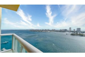 2640 Lake Shore Drive, Riviera Beach, FL 33404 - MLS#B26019057