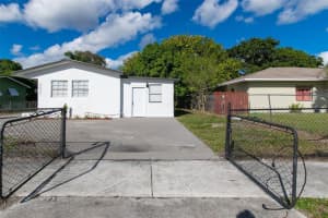 2921 25th Street, Fort Lauderdale, FL 33311 - MLS#B26019059