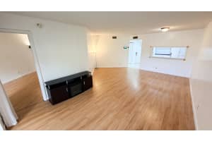 6475 Oakland Park Boulevard, Lauderhill, FL 33313 - MLS#B26019073