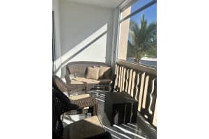 410 2nd Street, Hallandale Beach, FL 33009 - MLS#B26019081