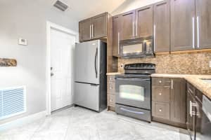 427 Cottonwood Place, Boca Raton, FL 33431 - MLS#B26019115