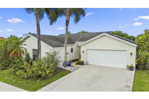 21059 Rustlewood Avenue, Boca Raton, FL 33428 - MLS#B26019124