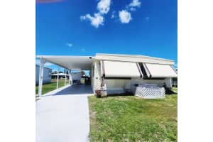 42 Spanish Way, Port Saint Lucie, FL 34952 - MLS#B26019159