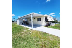 42 Spanish Way, Port Saint Lucie, FL 34952 - MLS#B26019159