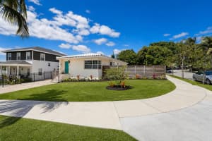 901 39th Street, West Palm Beach, FL 33407 - MLS#B26019175