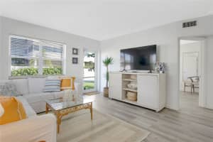 157 25th Street, Riviera Beach, FL 33404 - MLS#B26019203