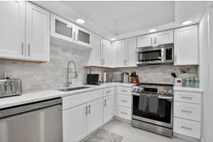 6815 Willow Wood Drive, Boca Raton, FL 33434 - MLS#B26019285