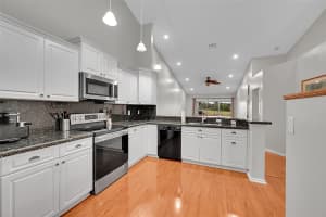 7428 S Pinewalk Dr S 18-4, Margate, FL 33063, Margate, FL 33063 - MLS#B26019290