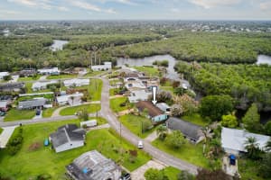 324 Holly Avenue, Port Saint Lucie, FL 34952 - MLS#B26019305