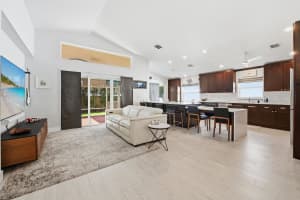 8856 Thames River Drive, Boca Raton, FL 33433 - MLS#B26019321