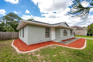 1781 Cloverleaf Street, Port Saint Lucie, FL 34953 - MLS#B26019350