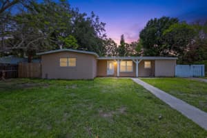 180 Serenata Court, Port Saint Lucie, FL 34983 - MLS#B26019401