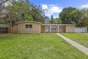 333 Lucero Drive, Port Saint Lucie, FL 34983 - MLS#B26019406