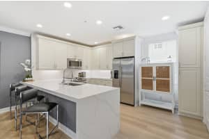 1050 Heritage Club Circle, Delray Beach, FL 33483 - MLS#B26019458