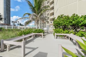 2800 Ocean Drive, Singer Island, FL 33404 - MLS#B26019467