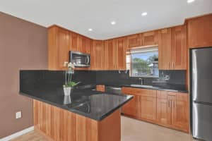 7580 82nd Street, Miami, FL 33143 - MLS#B26019488