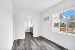 820 Dixie Highway, Lake Worth Beach, FL 33460 - MLS#B26019505