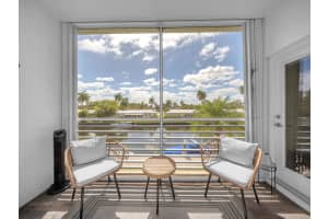 1461 Ocean Boulevard, Lauderdale By The Sea, FL 33062 - MLS#B26019524