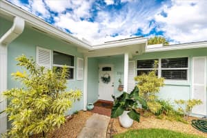 206 Wentworth Drive, Stuart, FL 34996 - MLS#B26019552