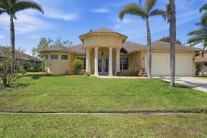 2199 Heathwood Circle, Port Saint Lucie, FL 34952 - MLS#B26019583