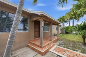 303 Cornell Drive, Lake Worth Beach, FL 33460 - MLS#B26019621