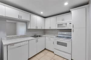 4354 9th Avenue, Deerfield Beach, FL 33064 - MLS#B26019650