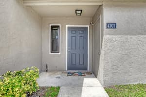 4707 Pier Drive, Greenacres, FL 33463 - MLS#B26019652