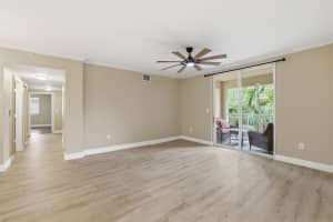 6559 Emerald Dunes Drive, West Palm Beach, FL 33411 - MLS#B26019713