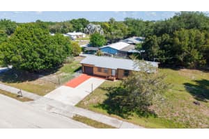 612 9th Street, Okeechobee, FL 34974 - MLS#B26019774