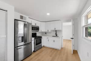 1537 Breezy Lane, West Palm Beach, FL 33417 - MLS#B26019834